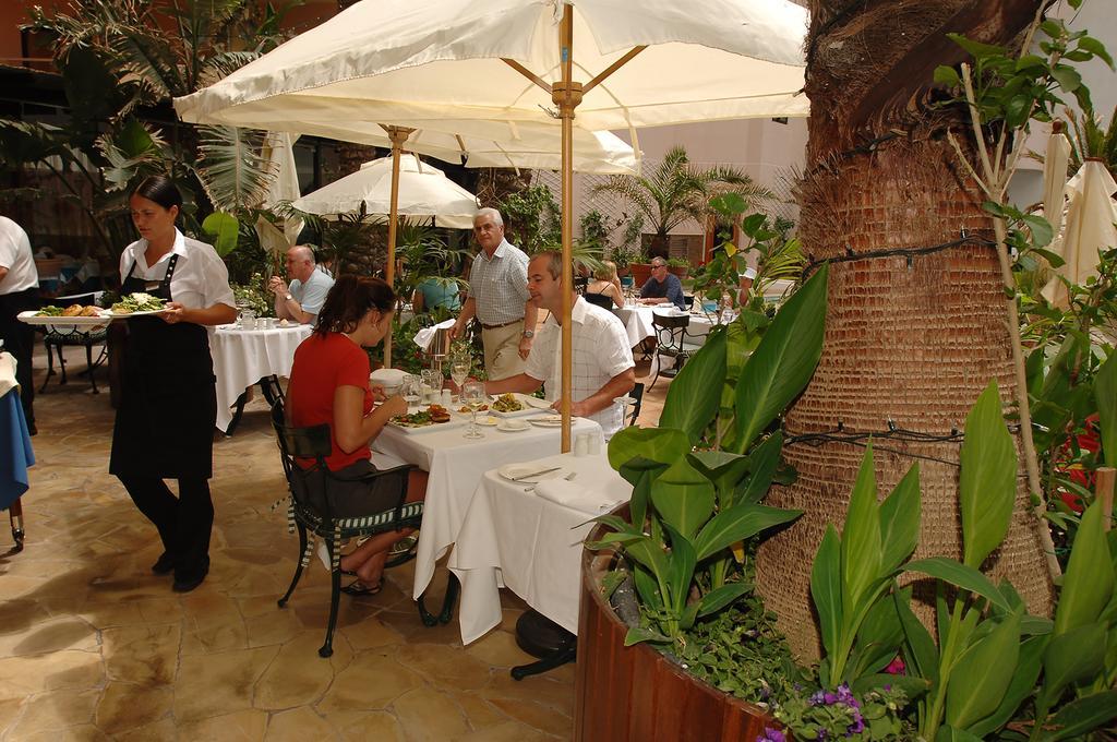 סליאמה Fortina Spa Resort מראה חיצוני תמונה The restaurant at the Hotel El Dorado