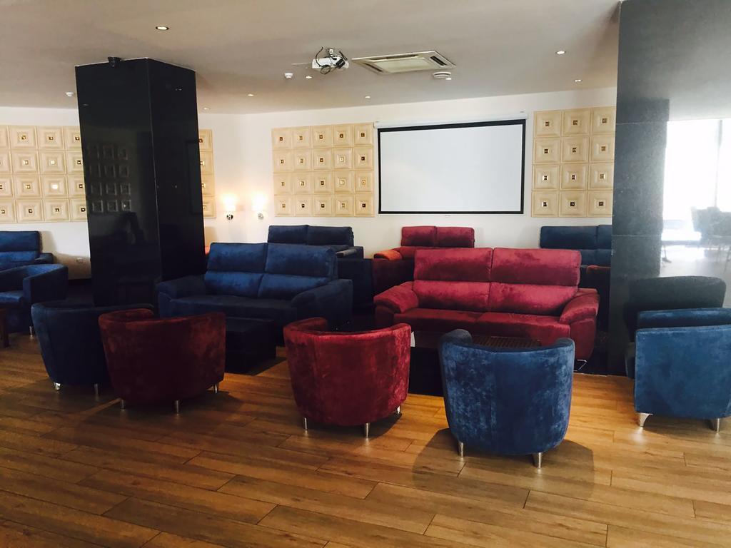 סליאמה Fortina Spa Resort מראה חיצוני תמונה The screening room at the National Centre for Early Music