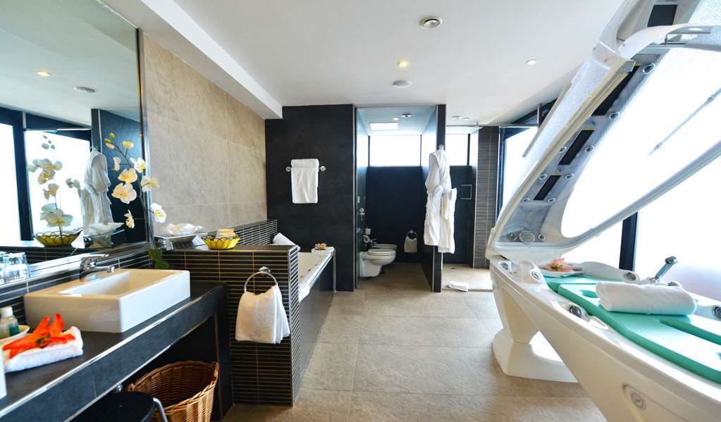 סליאמה Fortina Spa Resort מראה חיצוני תמונה Bathroom