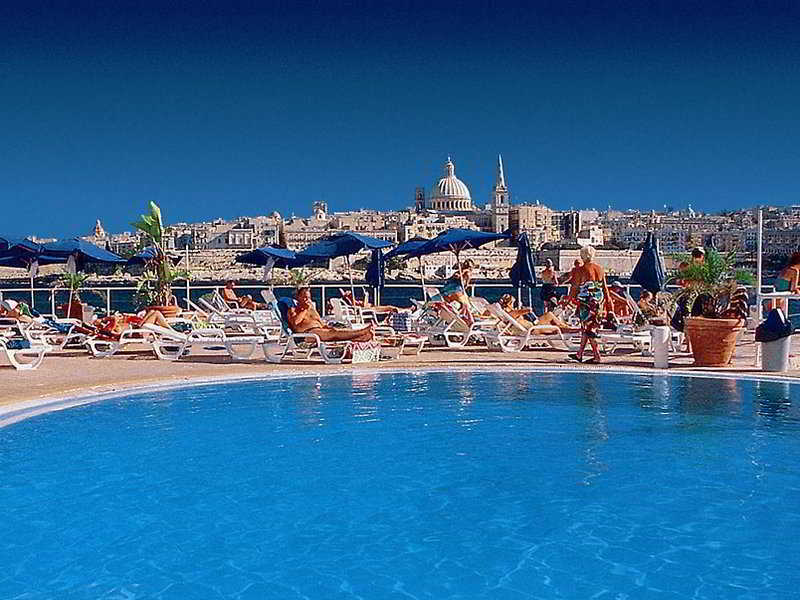 סליאמה Fortina Spa Resort מראה חיצוני תמונה View of the pool at the Westin St. George