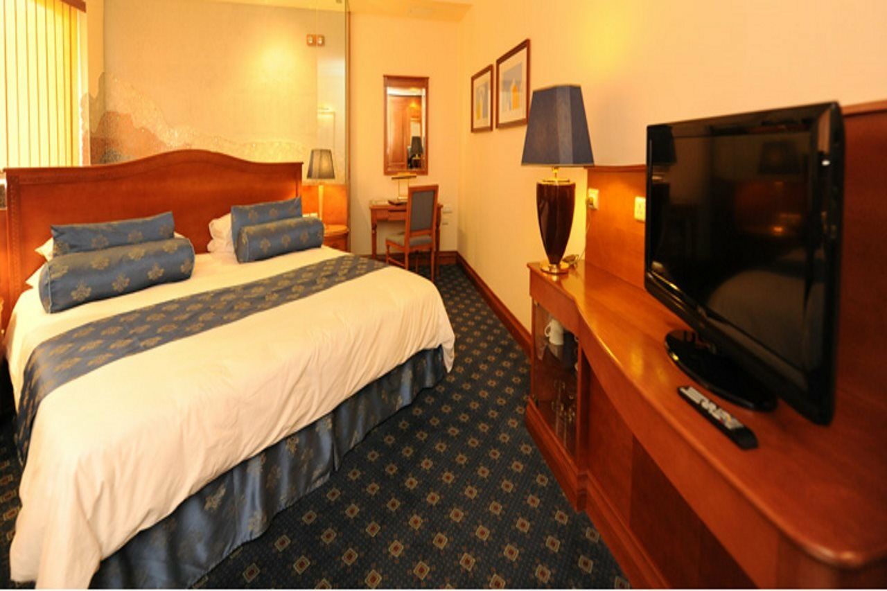 סליאמה Fortina Spa Resort מראה חיצוני תמונה A room at the hotel